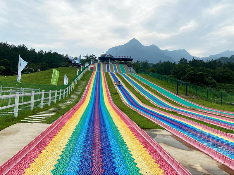[鼎创分享] 新型景区游乐设备会更加火爆