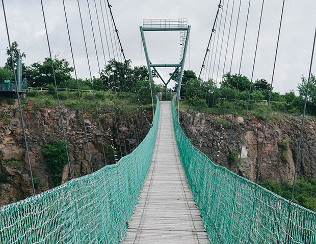 景区木质吊桥优点