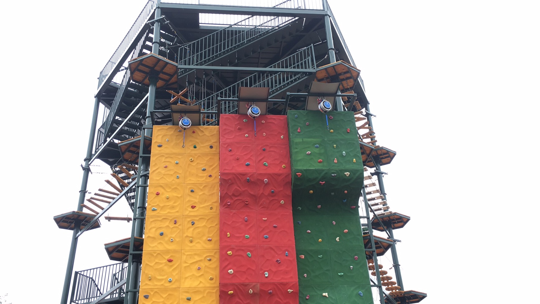 多功能挑战塔——鼎创游乐研学拓展新设备